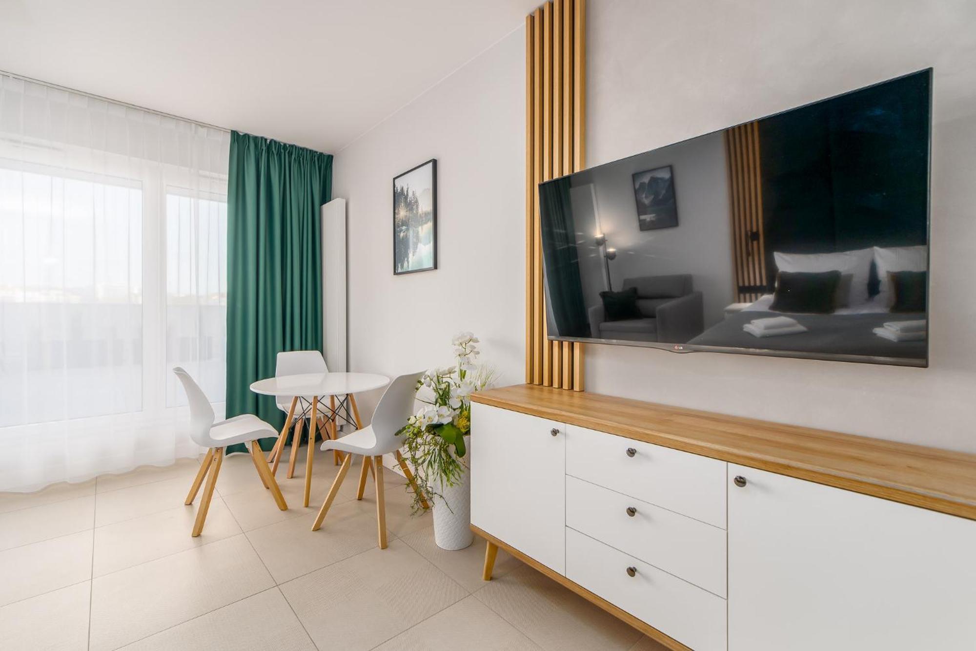 Aquamarina Prima Holiday Studios By The Beach By Noclegi Renters Miedzyzdroje Exteriör bild
