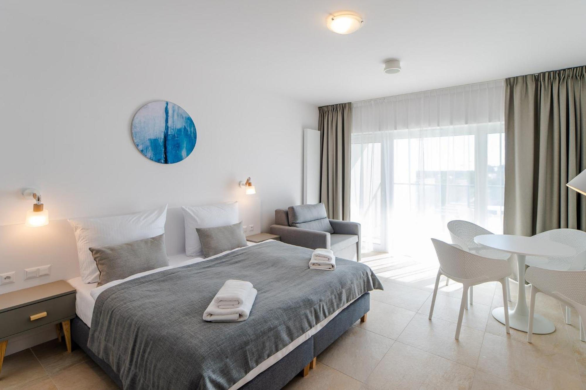Aquamarina Prima Holiday Studios By The Beach By Noclegi Renters Miedzyzdroje Exteriör bild